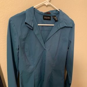 Women’s button up size Medium New York and Company
